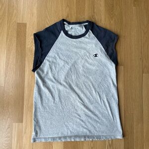 Champion Men's Gray and Black Raglan Shirt vintage tank top 1990s